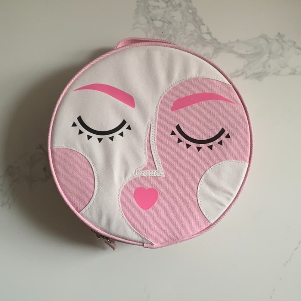 🎄5/$15🎄 Benefit Cosmetics Makeup Bag